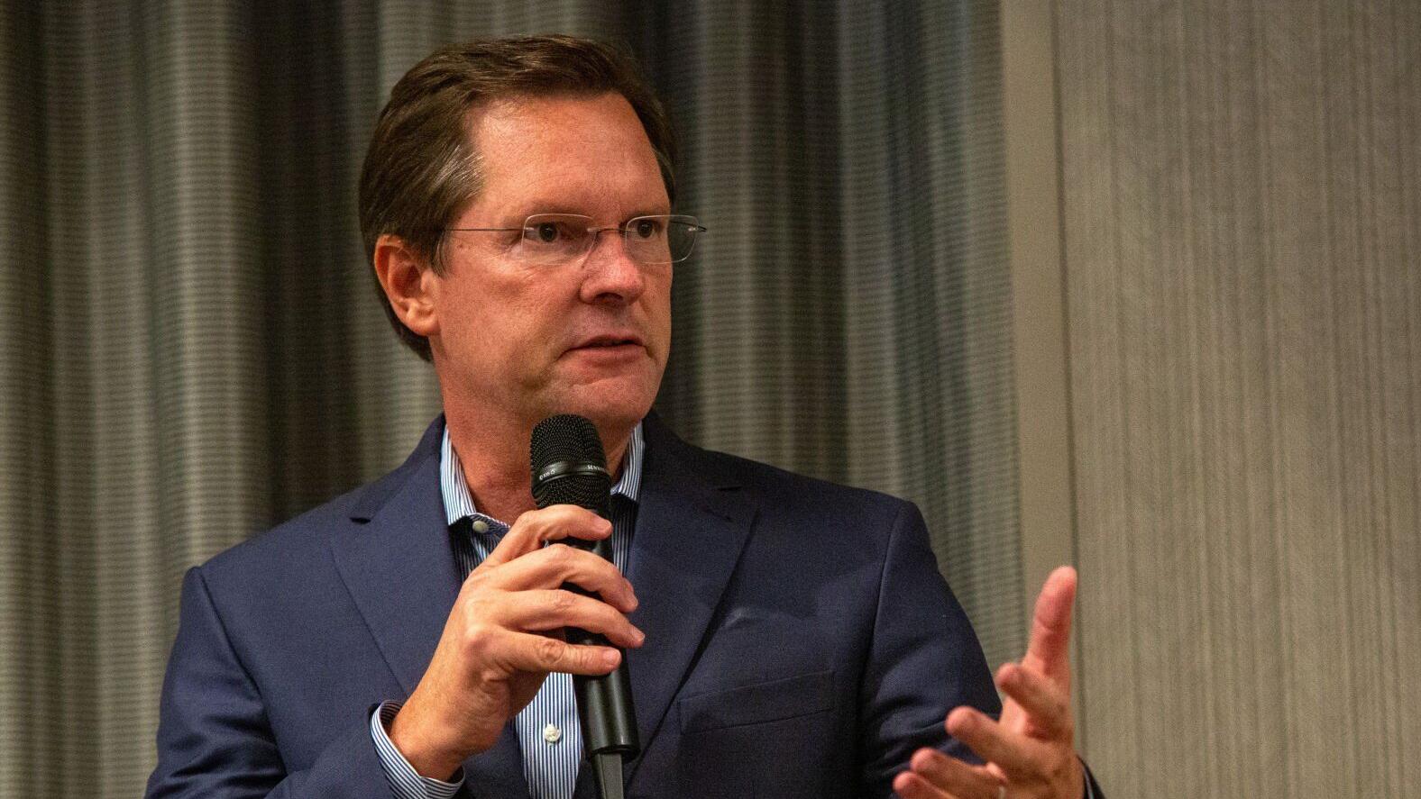 Tennessee Leaders Consider Forgoing Federal Education Funds